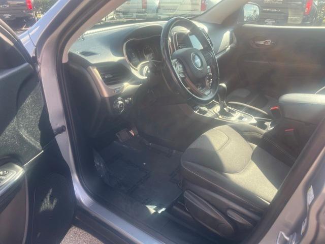 used 2014 Jeep Cherokee car, priced at $12,999