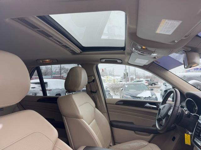 used 2015 Mercedes-Benz M-Class car, priced at $13,686