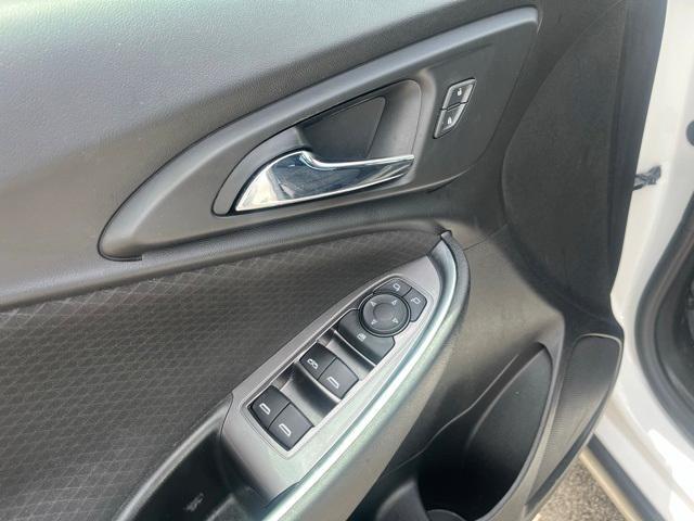 used 2021 Chevrolet Malibu car, priced at $13,900
