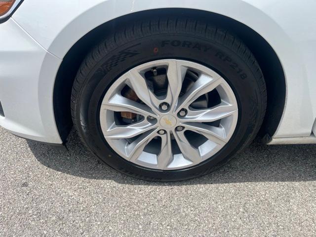 used 2021 Chevrolet Malibu car, priced at $13,900