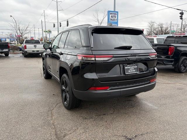 used 2023 Jeep Grand Cherokee car, priced at $29,999