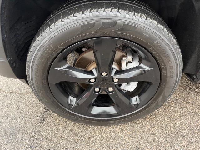 used 2023 Jeep Grand Cherokee car, priced at $29,999