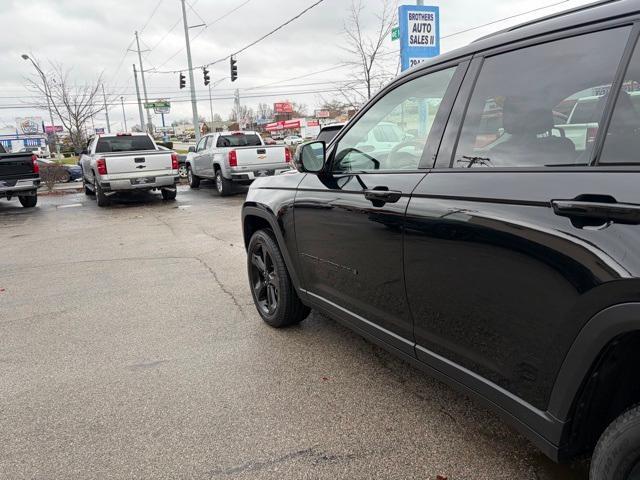 used 2023 Jeep Grand Cherokee car, priced at $29,999