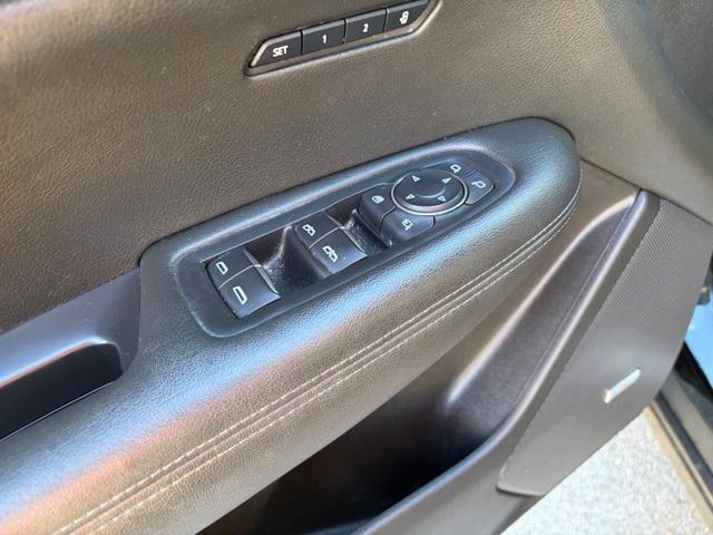 used 2020 Cadillac XT6 car, priced at $29,999