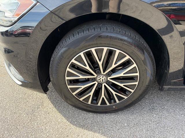 used 2021 Volkswagen Jetta car, priced at $14,999