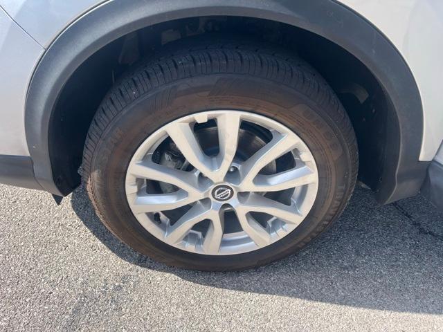 used 2021 Nissan Rogue Sport car, priced at $17,999