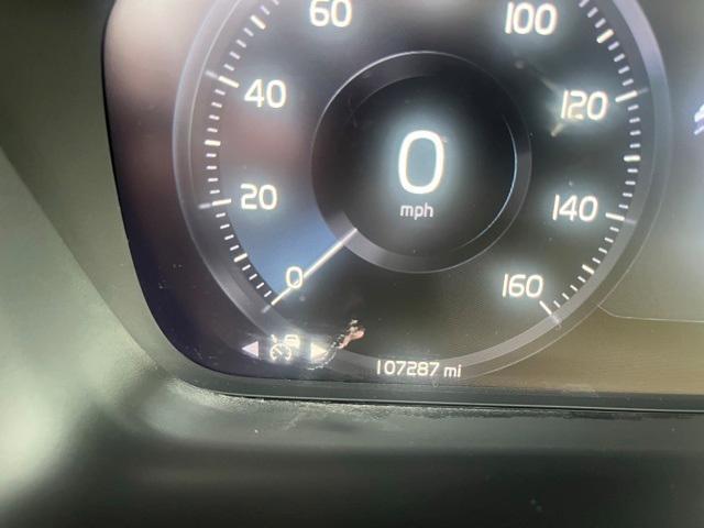 used 2021 Volvo XC40 car, priced at $16,999