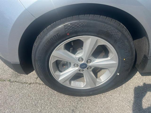 used 2021 Ford Edge car, priced at $14,999