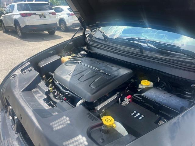 used 2015 Jeep Cherokee car, priced at $9,999