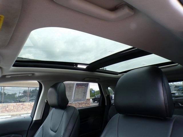 used 2017 Ford Edge car, priced at $13,900