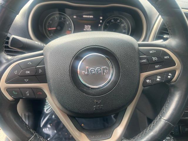 used 2014 Jeep Cherokee car, priced at $11,900