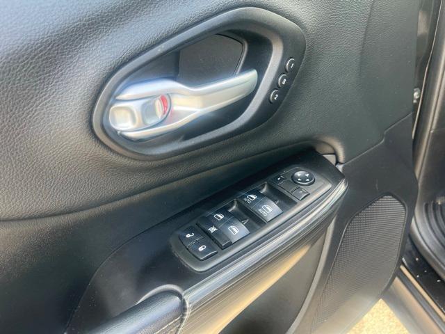 used 2014 Jeep Cherokee car, priced at $11,900