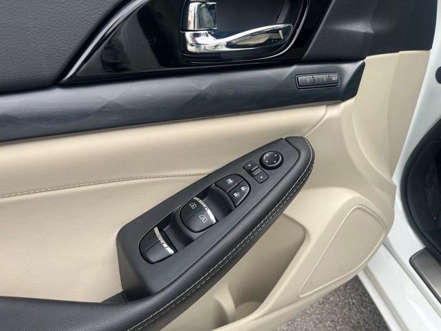 used 2023 Nissan Maxima car, priced at $34,999