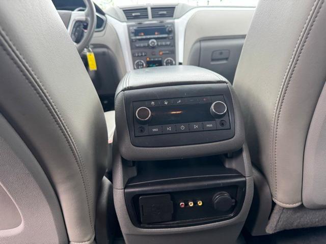 used 2009 Chevrolet Traverse car, priced at $5,999