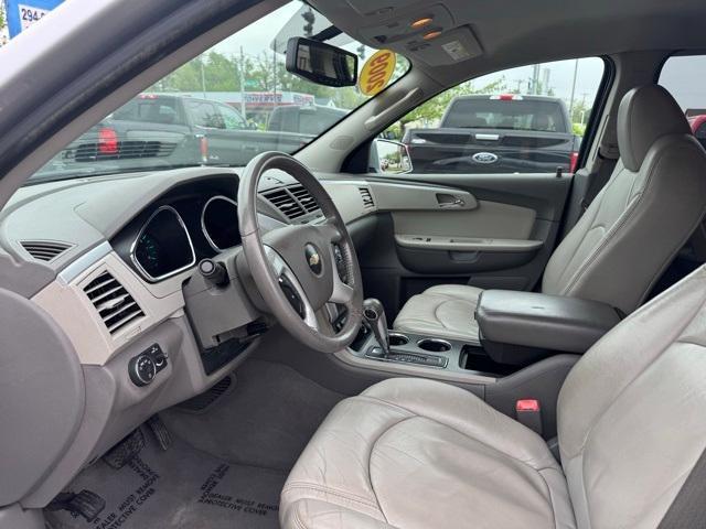 used 2009 Chevrolet Traverse car, priced at $5,999