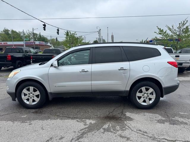used 2009 Chevrolet Traverse car, priced at $5,999