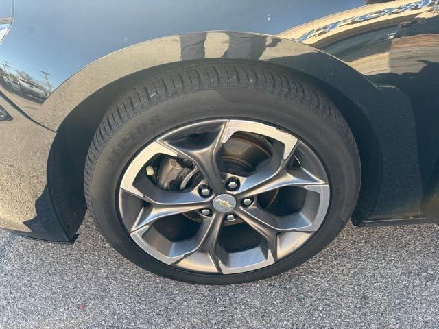 used 2021 Chevrolet Malibu car, priced at $12,750