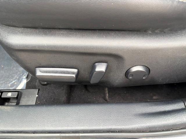 used 2014 Toyota Camry Hybrid car, priced at $16,999