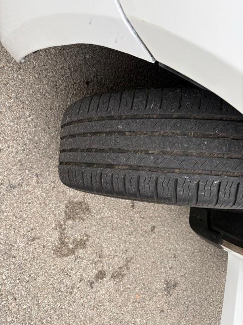 used 2014 Chrysler 200 car, priced at $9,999