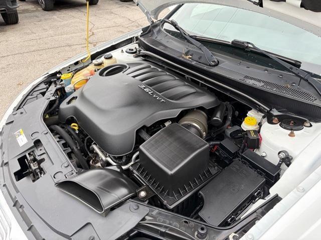 used 2014 Chrysler 200 car, priced at $9,999