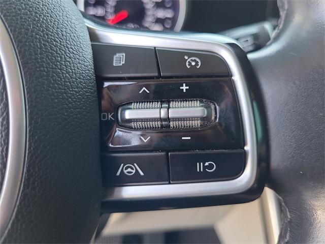 used 2022 Kia Carnival car, priced at $32,988