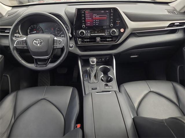used 2021 Toyota Highlander car, priced at $24,788