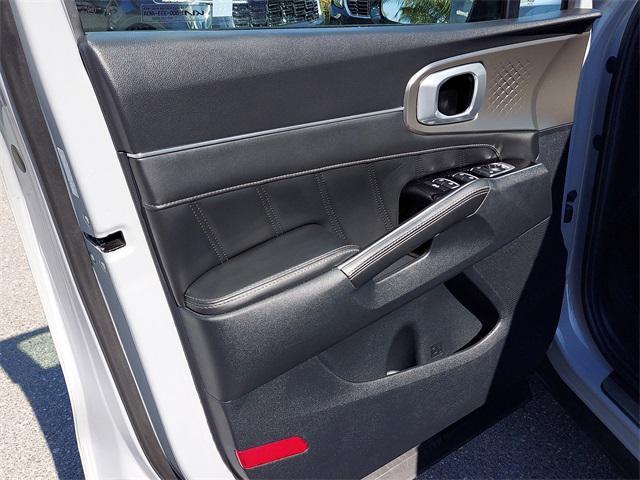 used 2022 Kia Sorento car, priced at $30,988