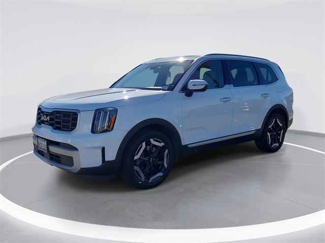 used 2024 Kia Telluride car, priced at $28,988