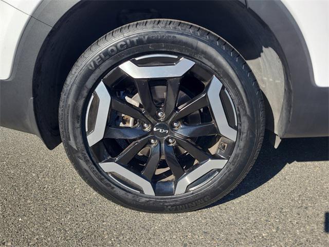 used 2024 Kia Telluride car, priced at $28,988