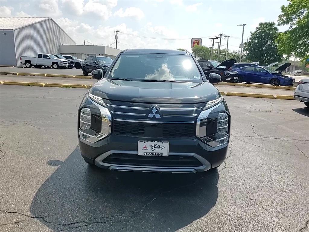 new 2025 Mitsubishi Outlander car, priced at $37,880