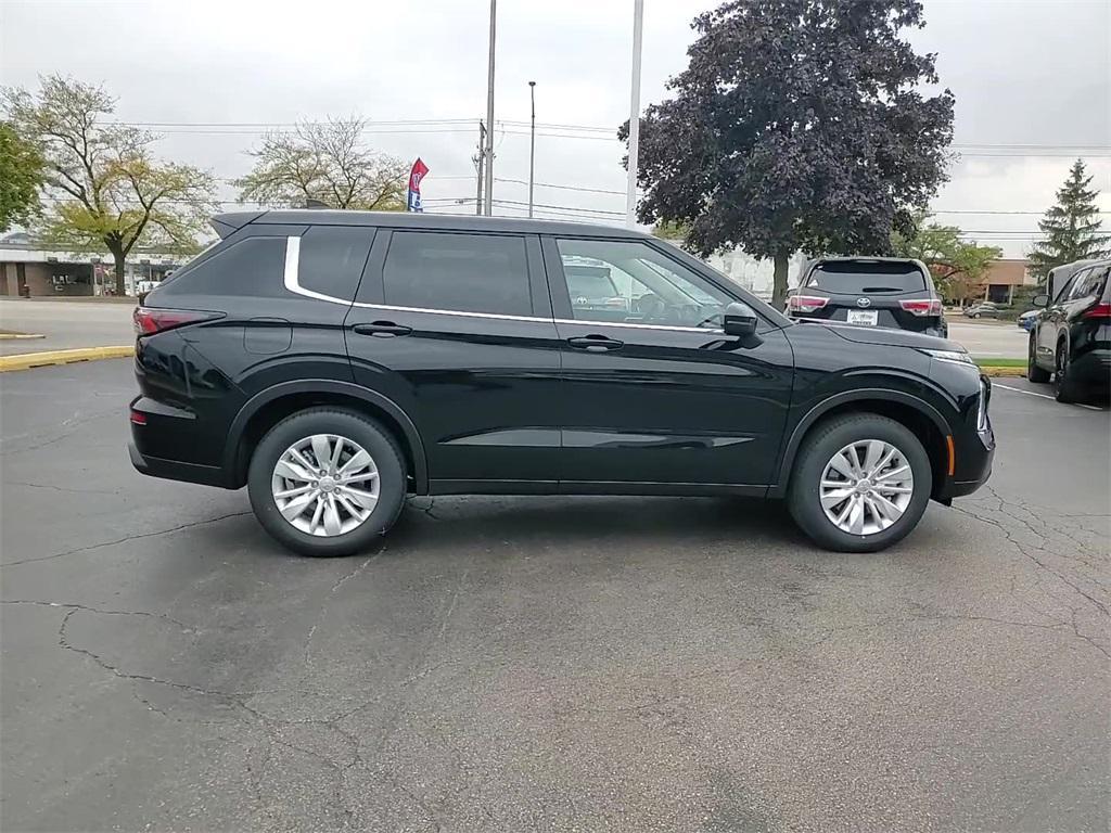 new 2025 Mitsubishi Outlander car, priced at $34,210