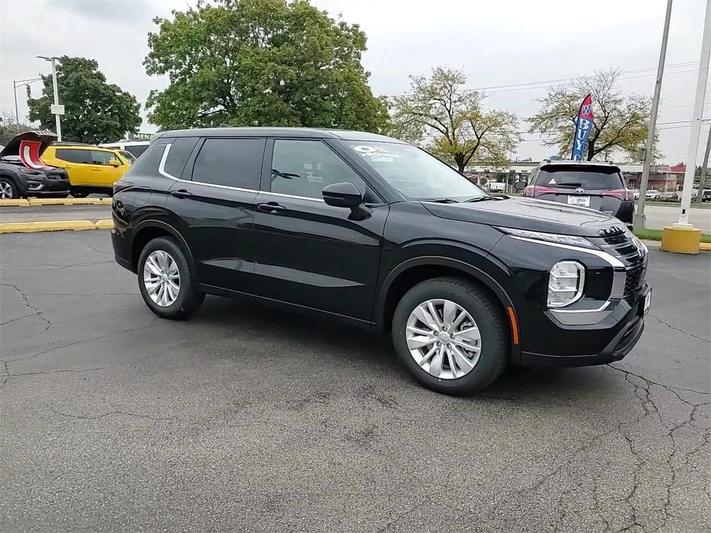 new 2025 Mitsubishi Outlander car, priced at $34,210