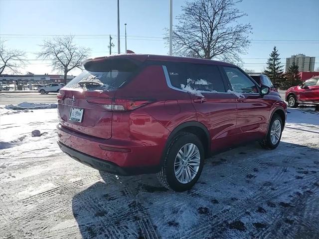 new 2024 Mitsubishi Outlander car, priced at $31,435