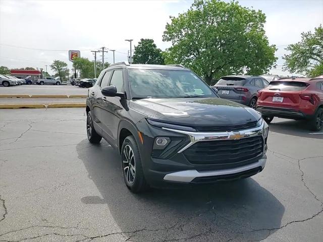 used 2025 Chevrolet TrailBlazer car, priced at $27,757