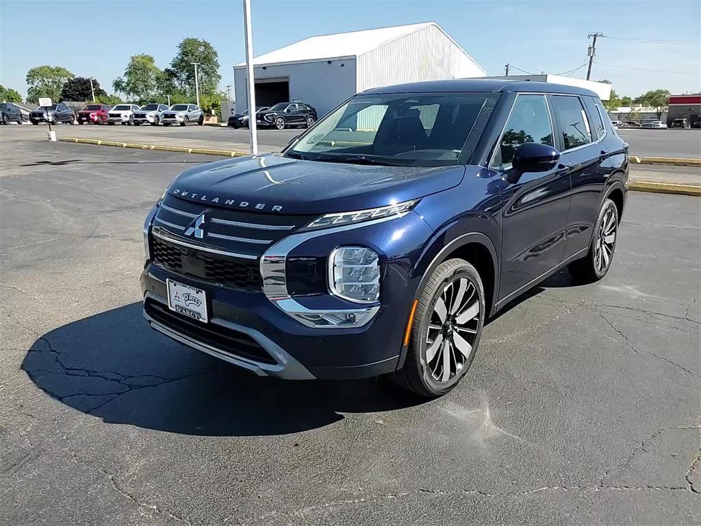 new 2025 Mitsubishi Outlander car