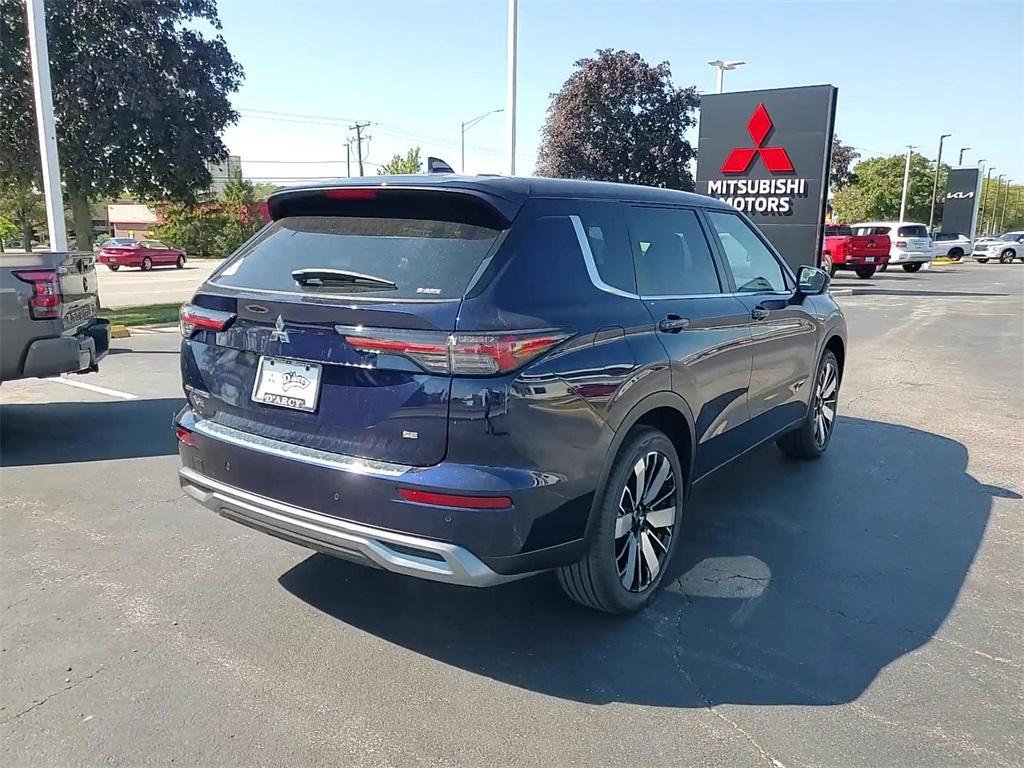 new 2025 Mitsubishi Outlander car