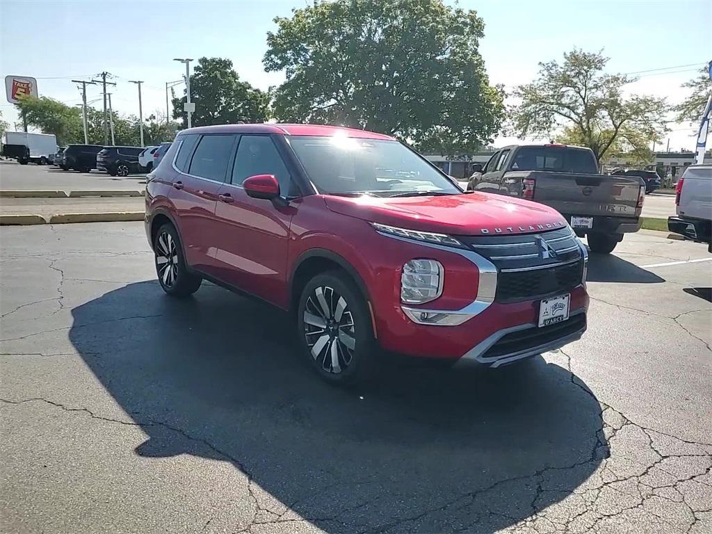 new 2025 Mitsubishi Outlander car