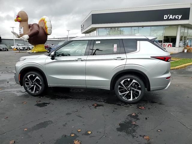 new 2024 Mitsubishi Outlander car, priced at $34,405