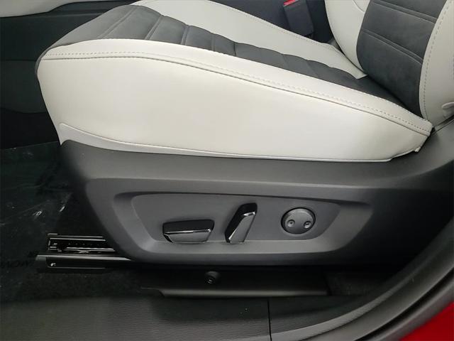new 2025 Mitsubishi Outlander car, priced at $38,505