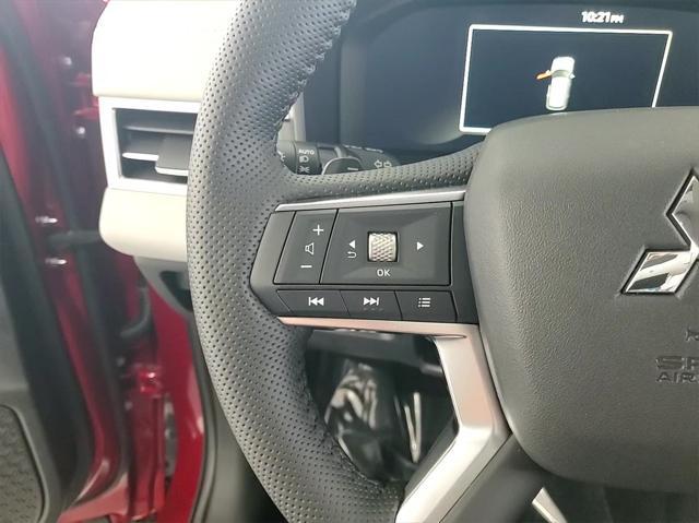 new 2025 Mitsubishi Outlander car, priced at $40,505