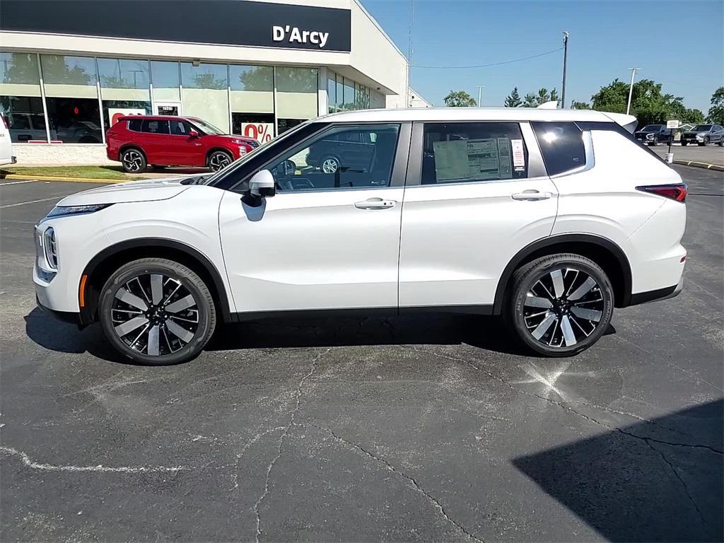 new 2025 Mitsubishi Outlander car