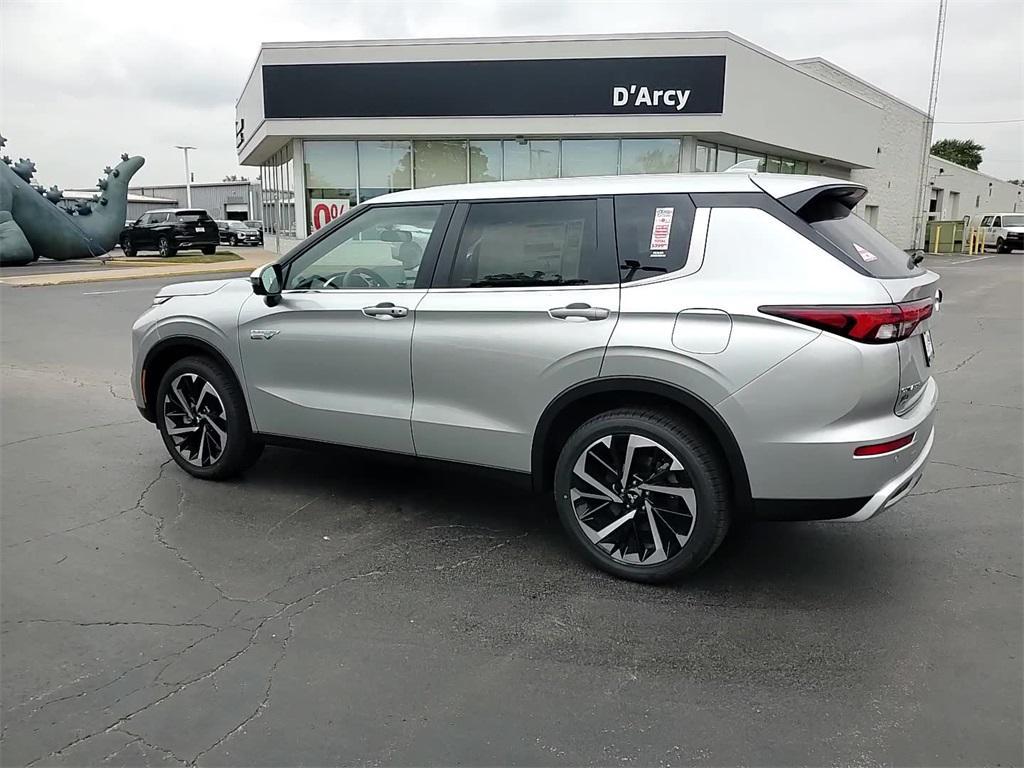 new 2025 Mitsubishi Outlander PHEV car