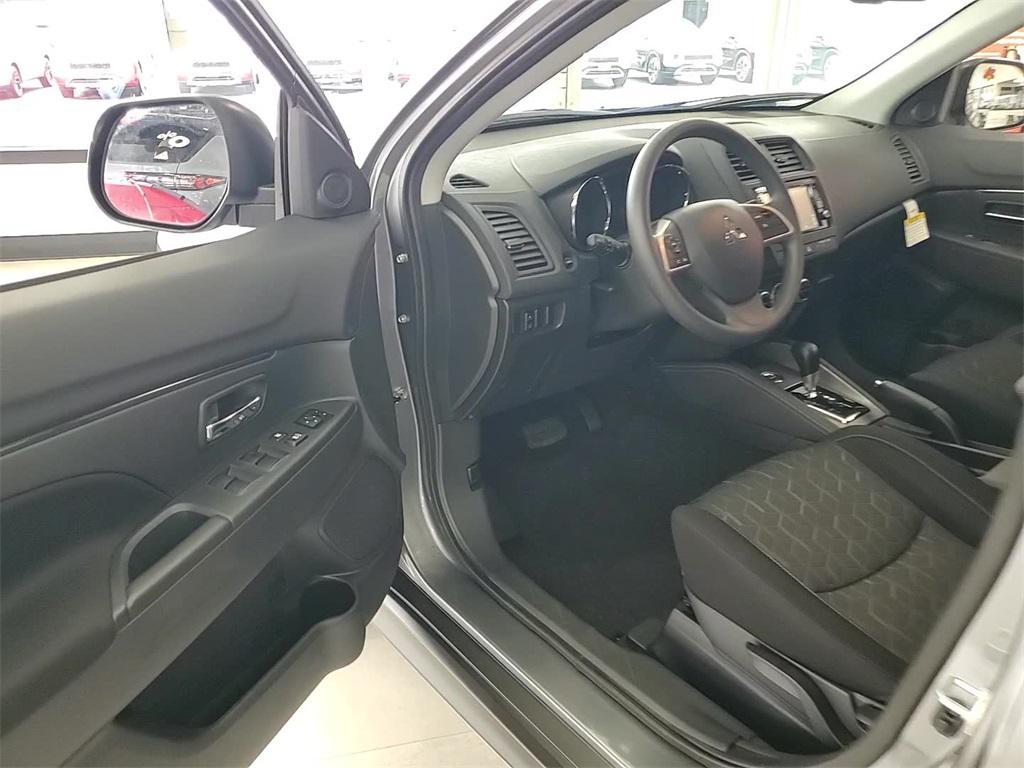 new 2025 Mitsubishi Outlander Sport car