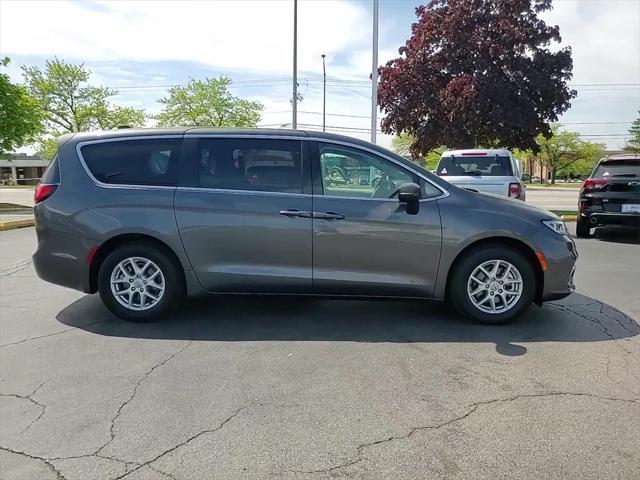 used 2023 Chrysler Pacifica car, priced at $26,976