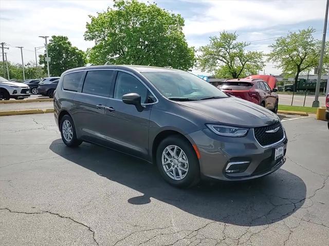 used 2023 Chrysler Pacifica car, priced at $26,976