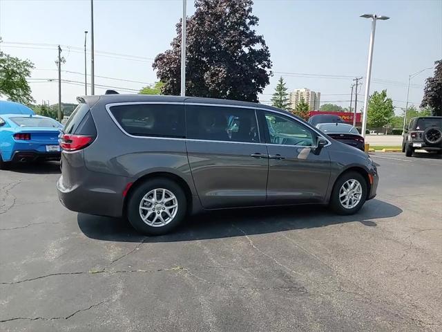 used 2023 Chrysler Pacifica car, priced at $24,995