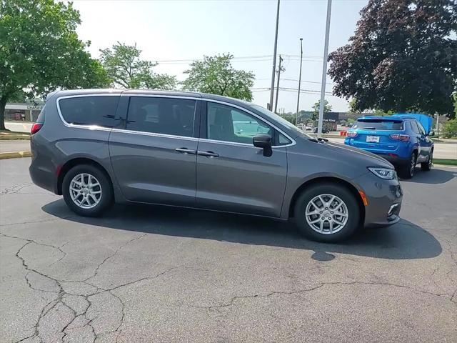 used 2023 Chrysler Pacifica car, priced at $24,995