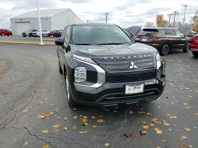 new 2024 Mitsubishi Outlander car, priced at $30,840