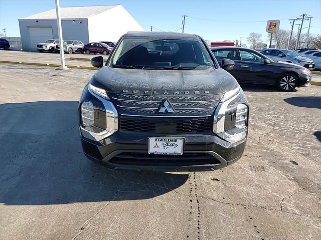 new 2024 Mitsubishi Outlander car, priced at $29,840