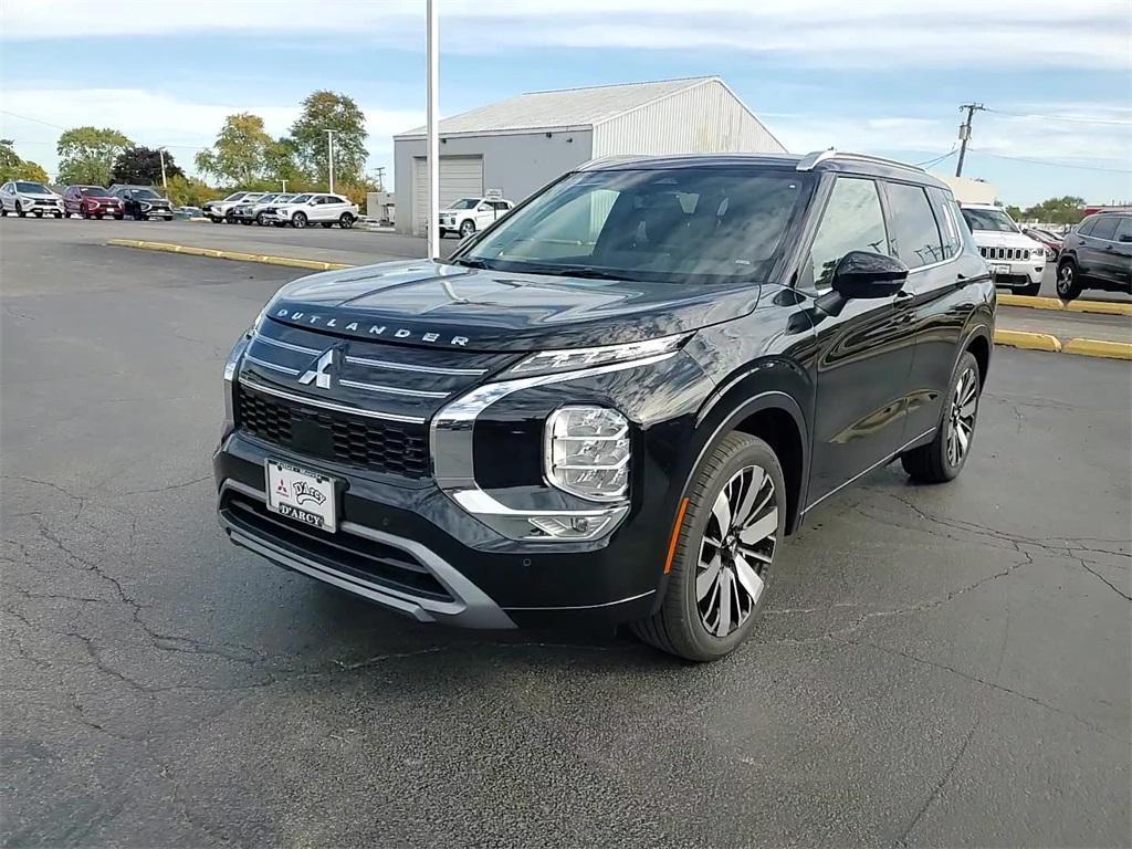new 2025 Mitsubishi Outlander car, priced at $42,580